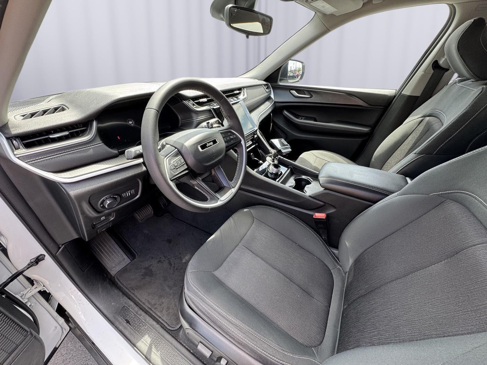2024 Jeep Grand Cherokee L Laredo