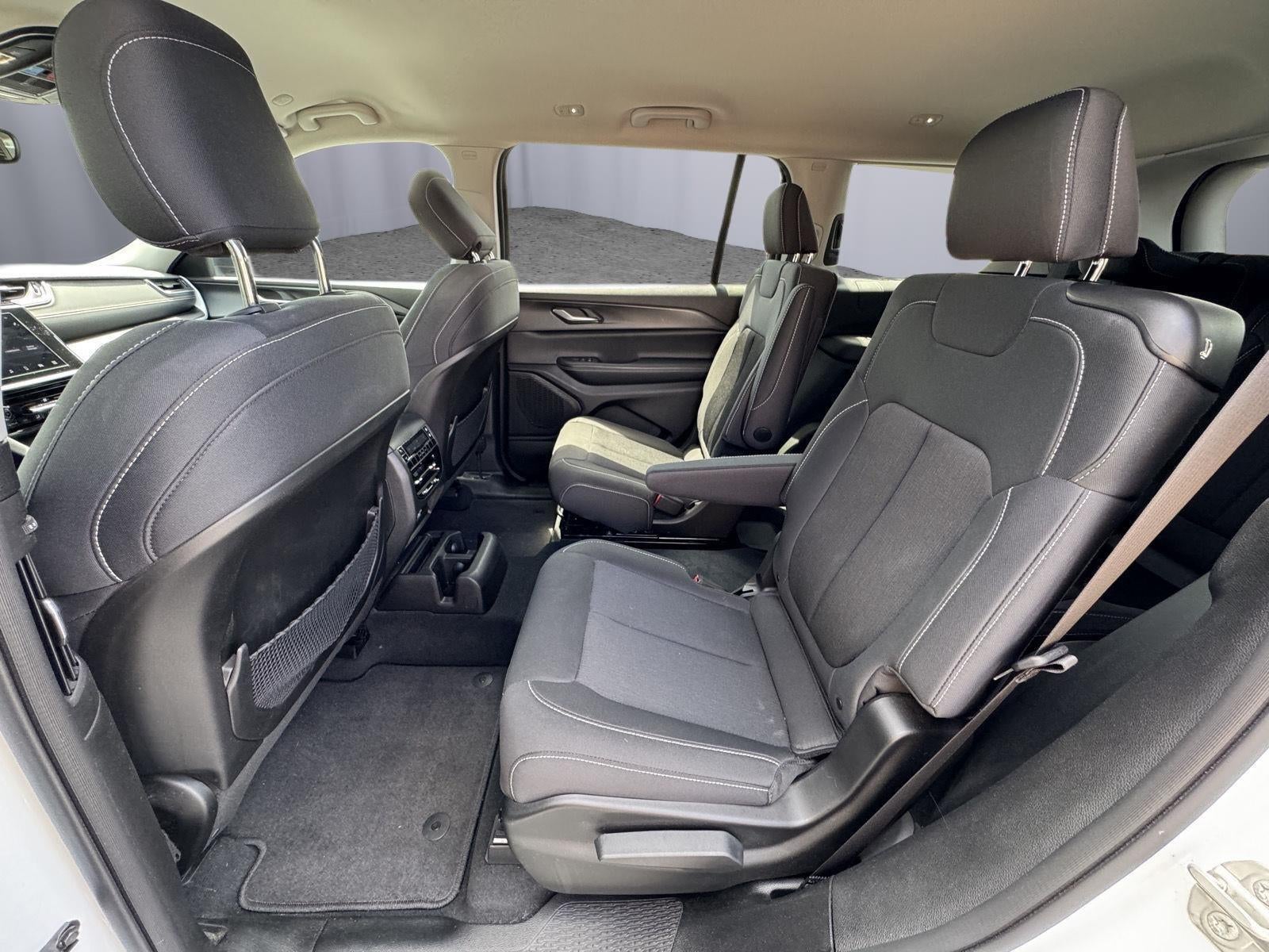 2024 Jeep Grand Cherokee L Laredo
