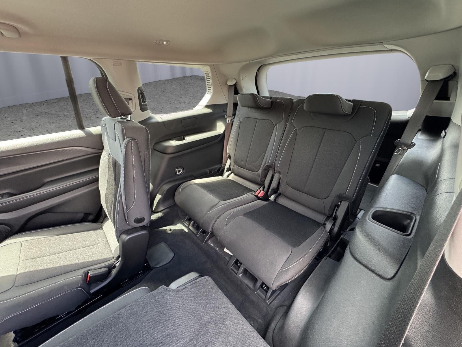 2024 Jeep Grand Cherokee L Laredo