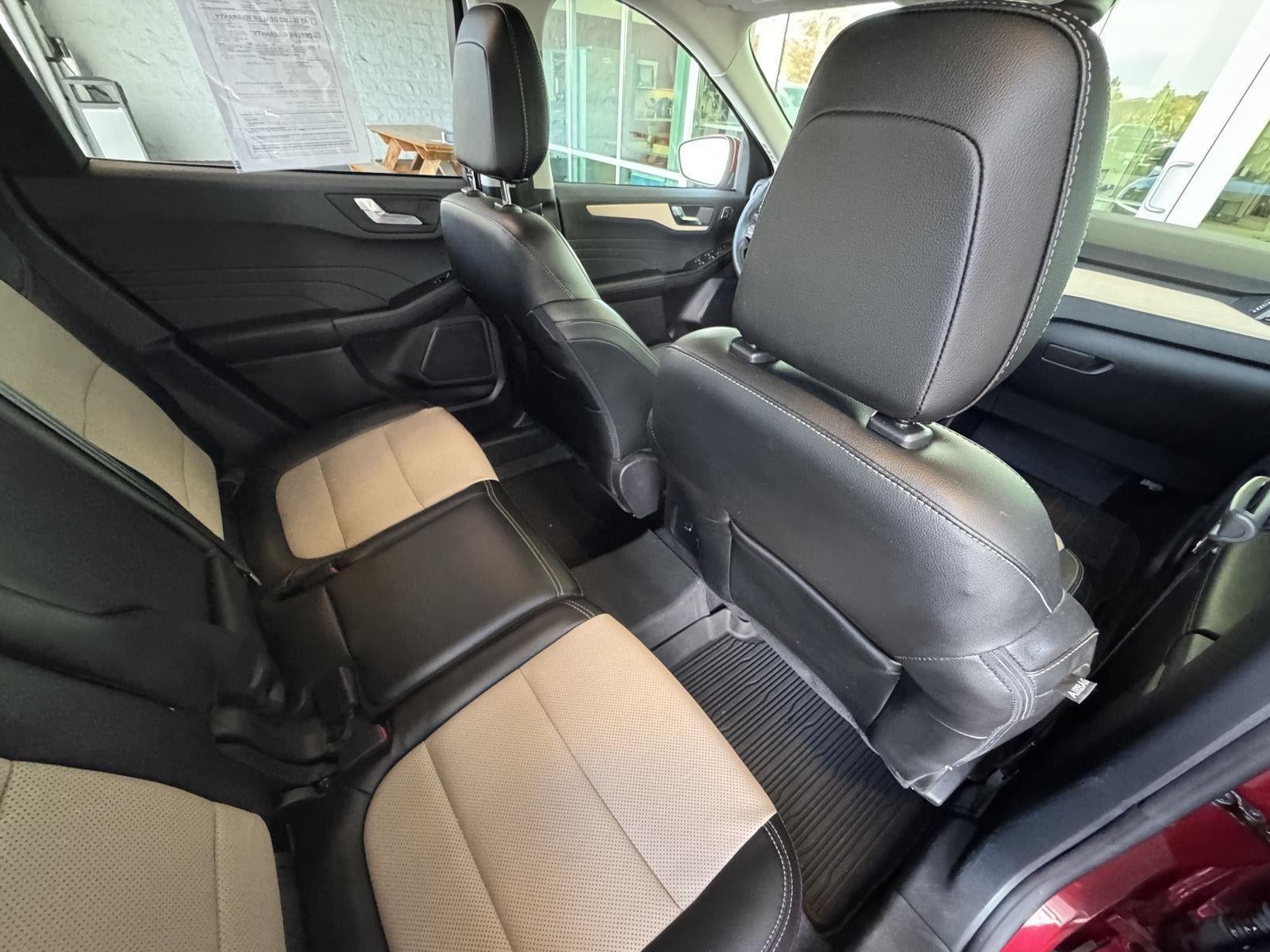 2022 Ford Escape Titanium