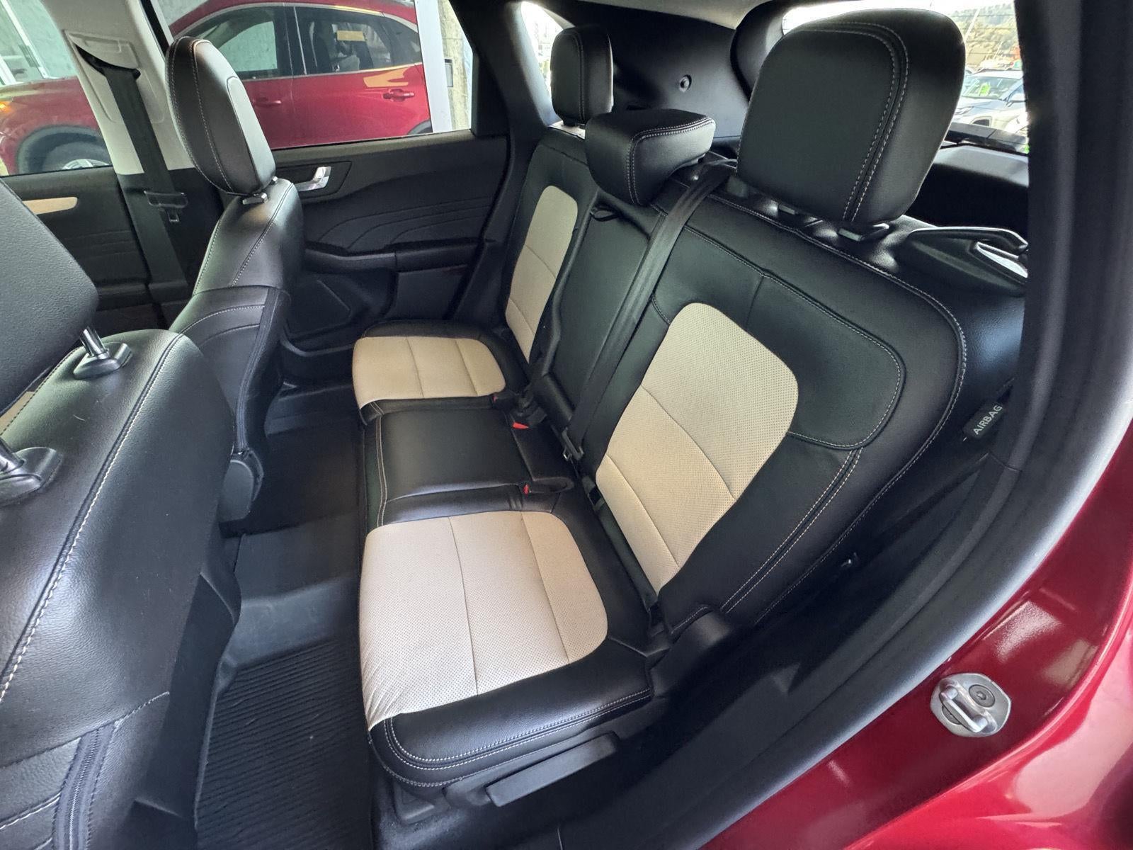 2022 Ford Escape Titanium