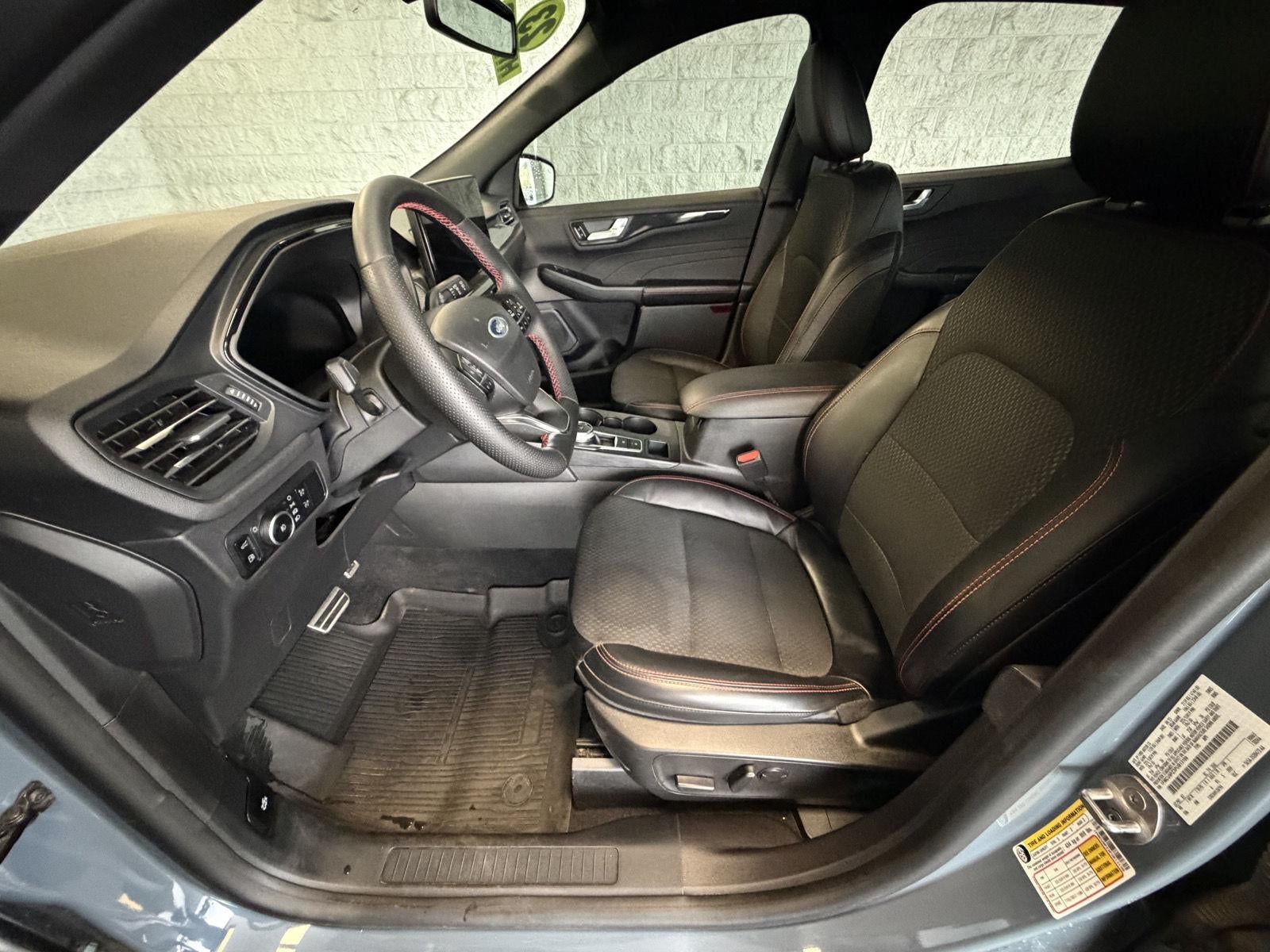 2023 Ford Escape ST-Line Elite