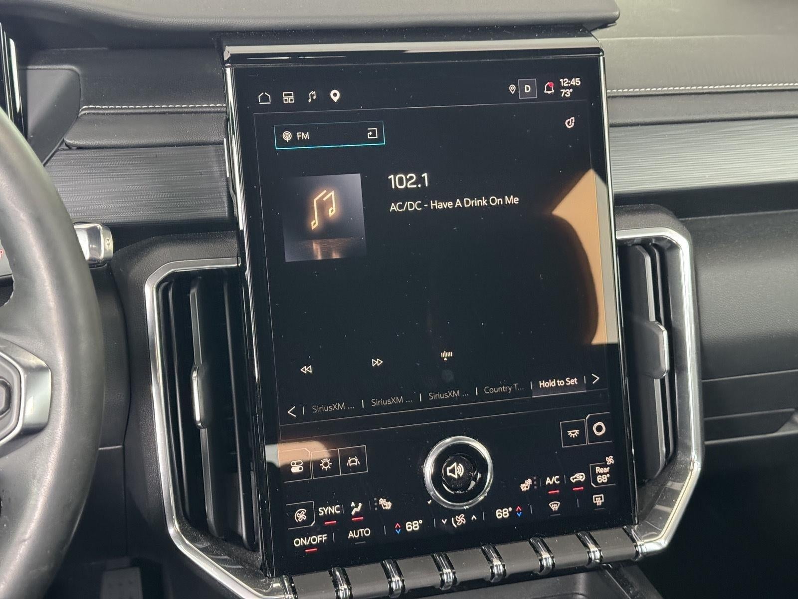 2025 GMC Acadia Elevation