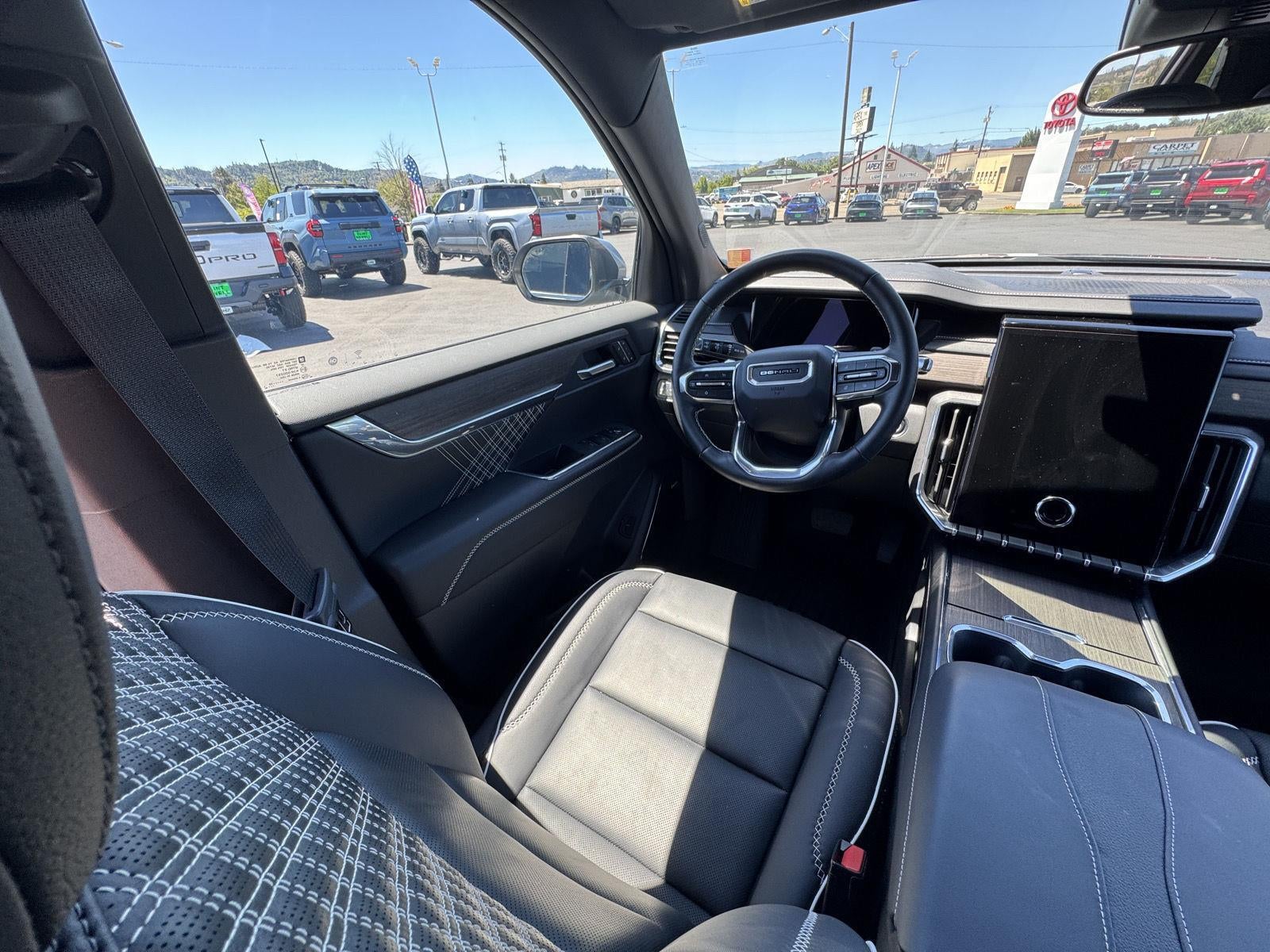2025 GMC Acadia Denali
