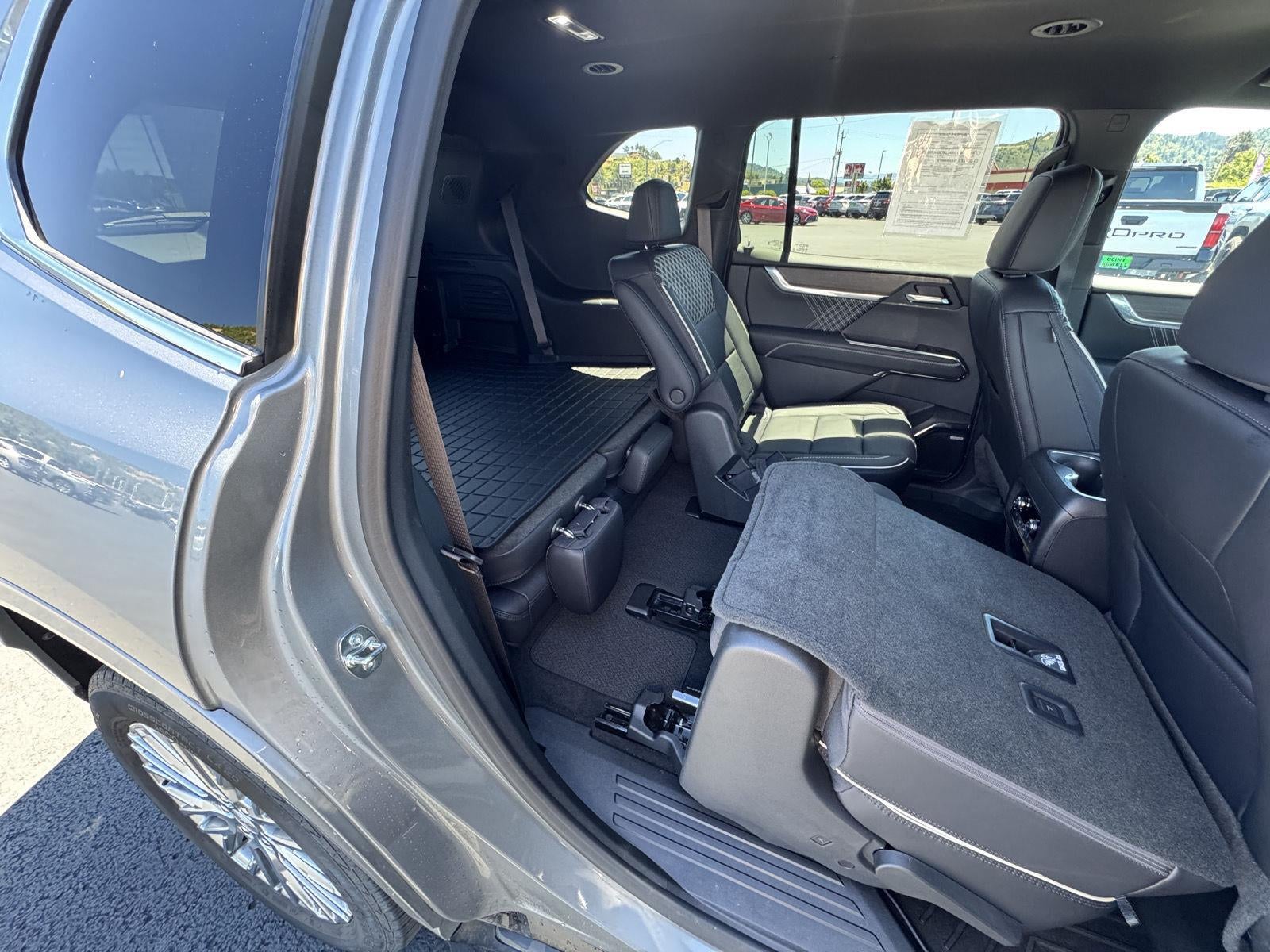 2025 GMC Acadia Denali