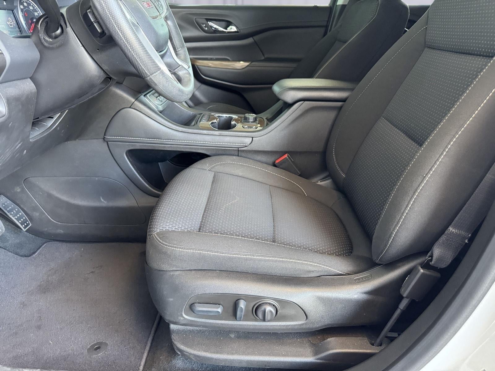 2022 GMC Acadia SLE