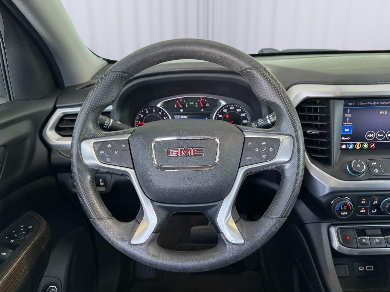 2022 GMC Acadia SLE