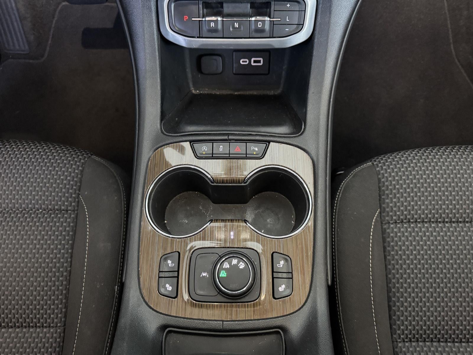 2022 GMC Acadia SLE