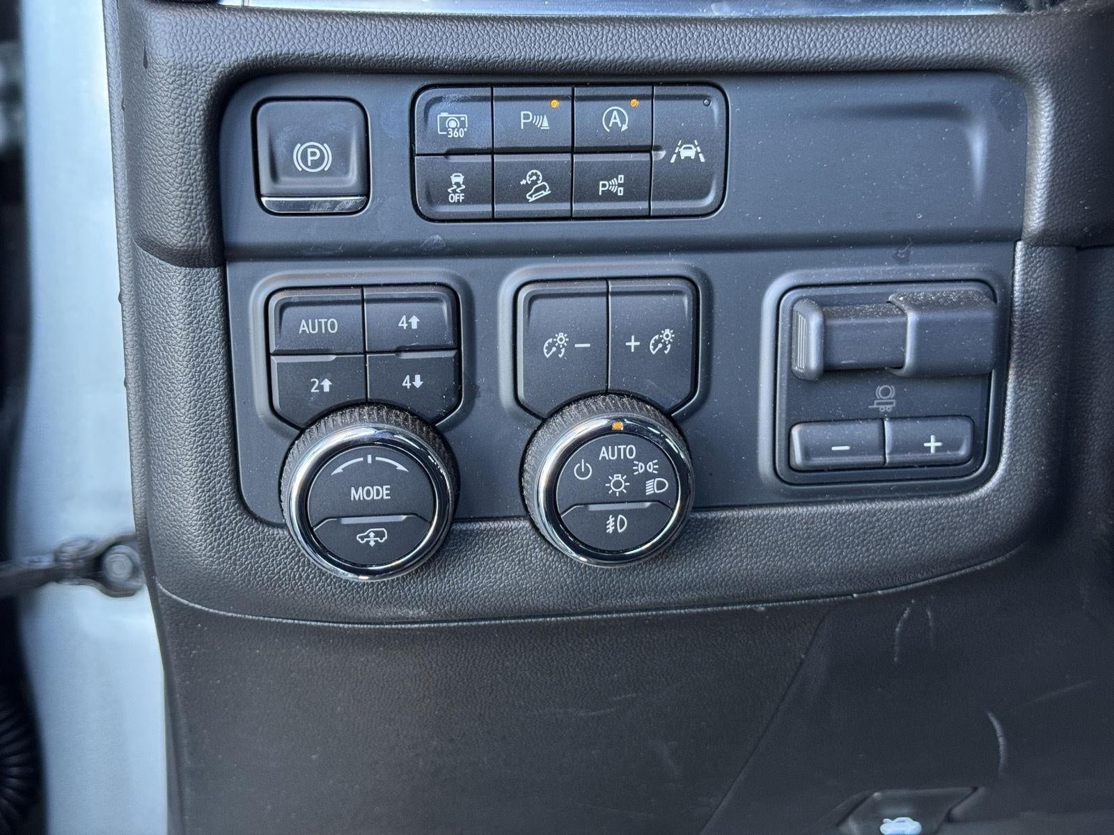 2025 Chevrolet Tahoe RST