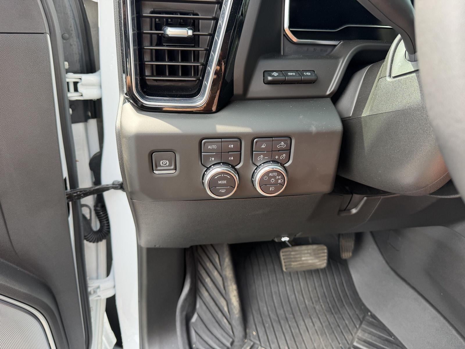 2025 GMC Sierra 3500 HD Denali Ultimate