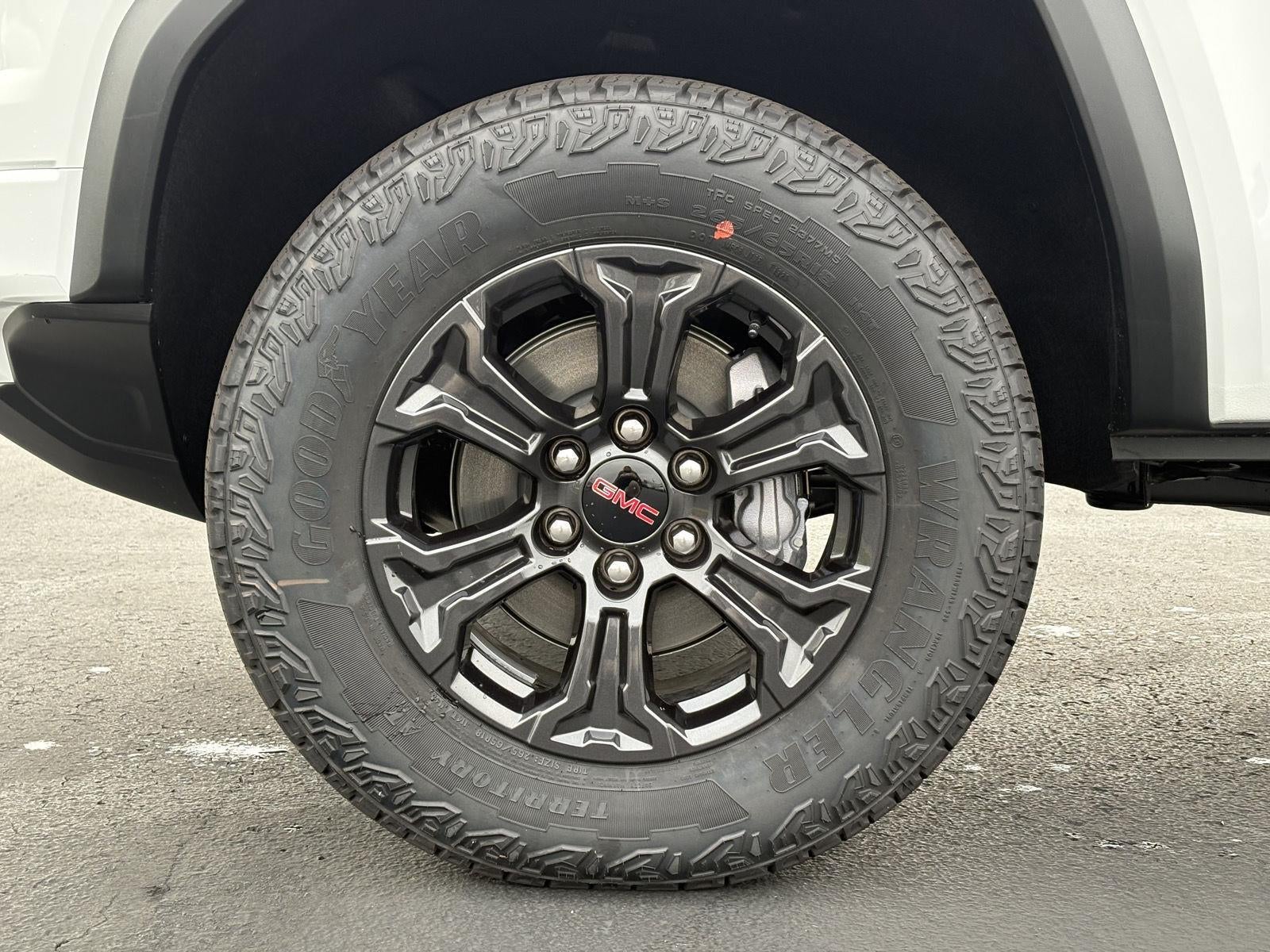 2025 GMC Canyon Elevation