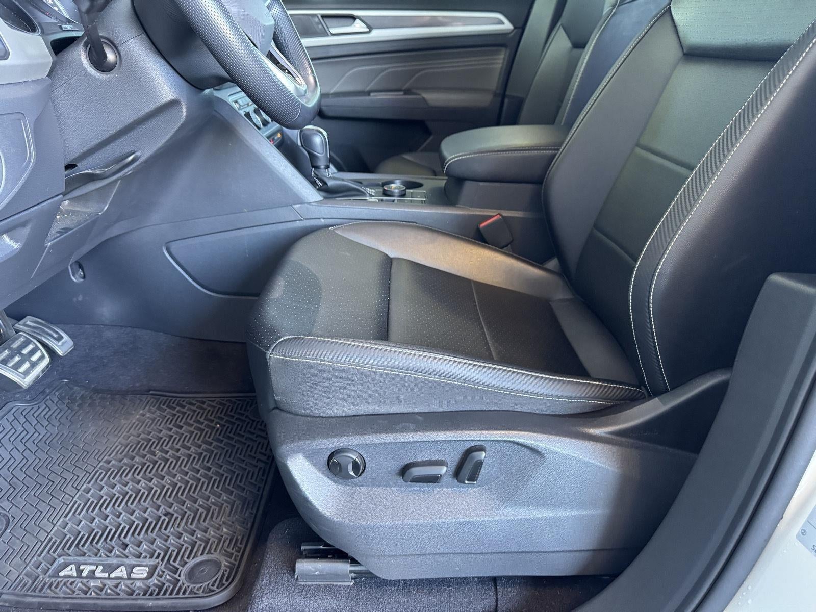 2021 Volkswagen Atlas Cross Sport 3.6L V6 SE w/Technology R-Line