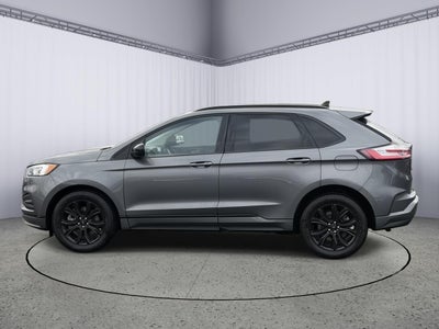 2022 Ford Edge SE