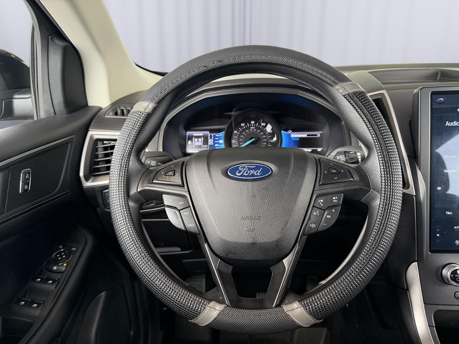 2022 Ford Edge SE
