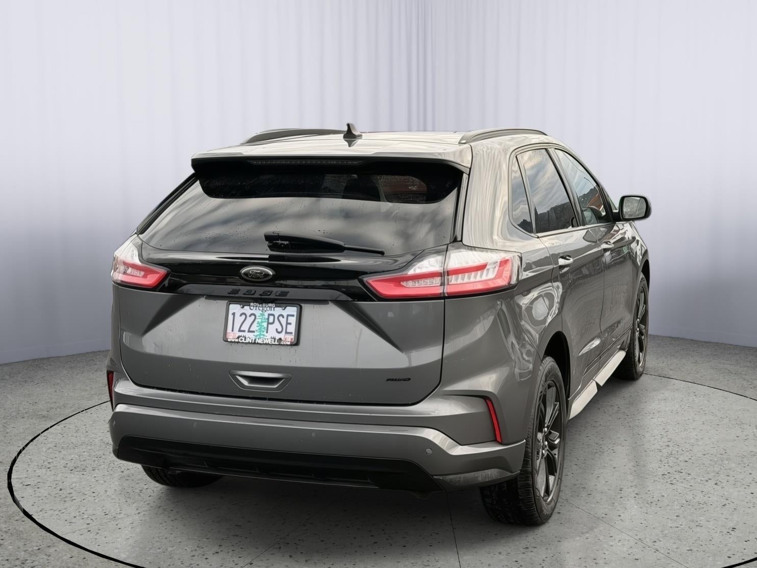 2022 Ford Edge SE