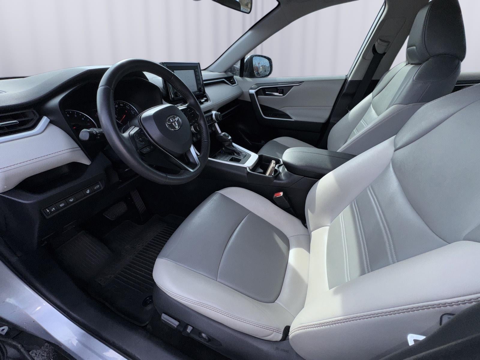 2021 Toyota RAV4 XLE Premium