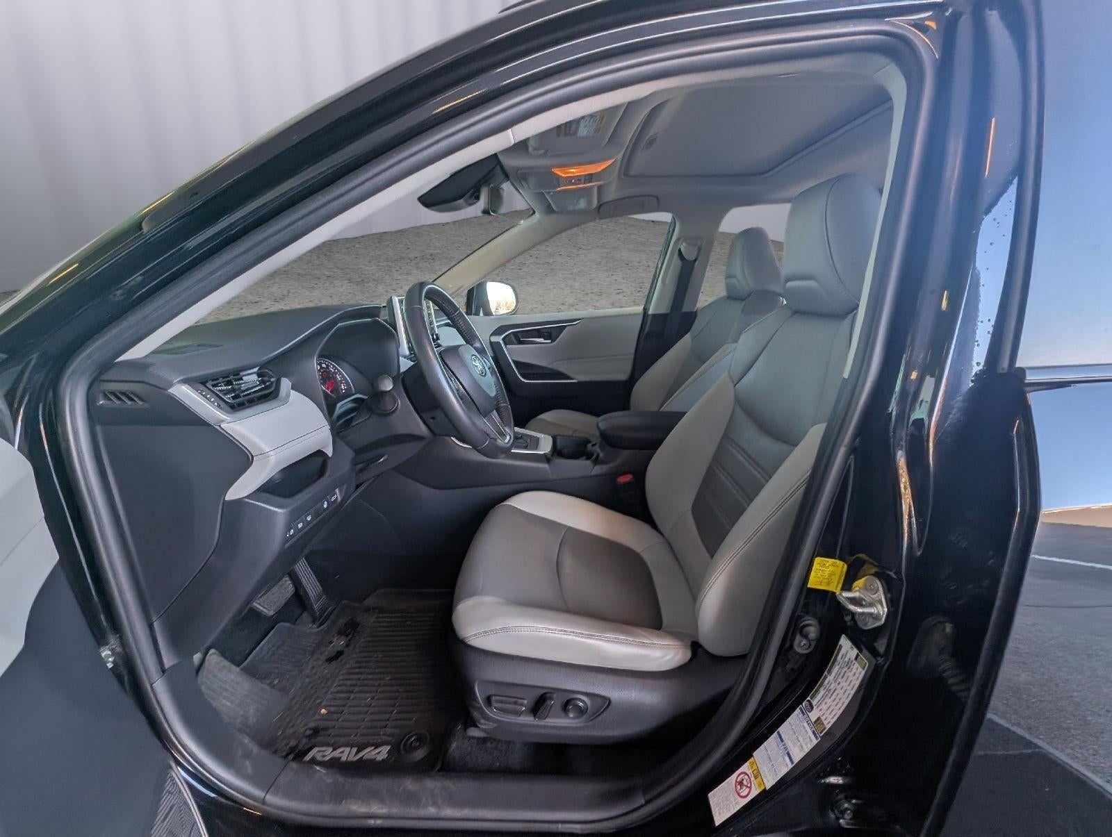 2019 Toyota RAV4 XLE Premium