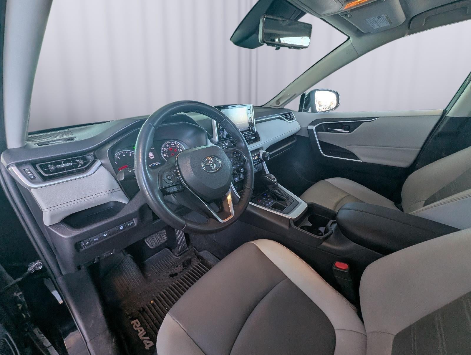 2019 Toyota RAV4 XLE Premium