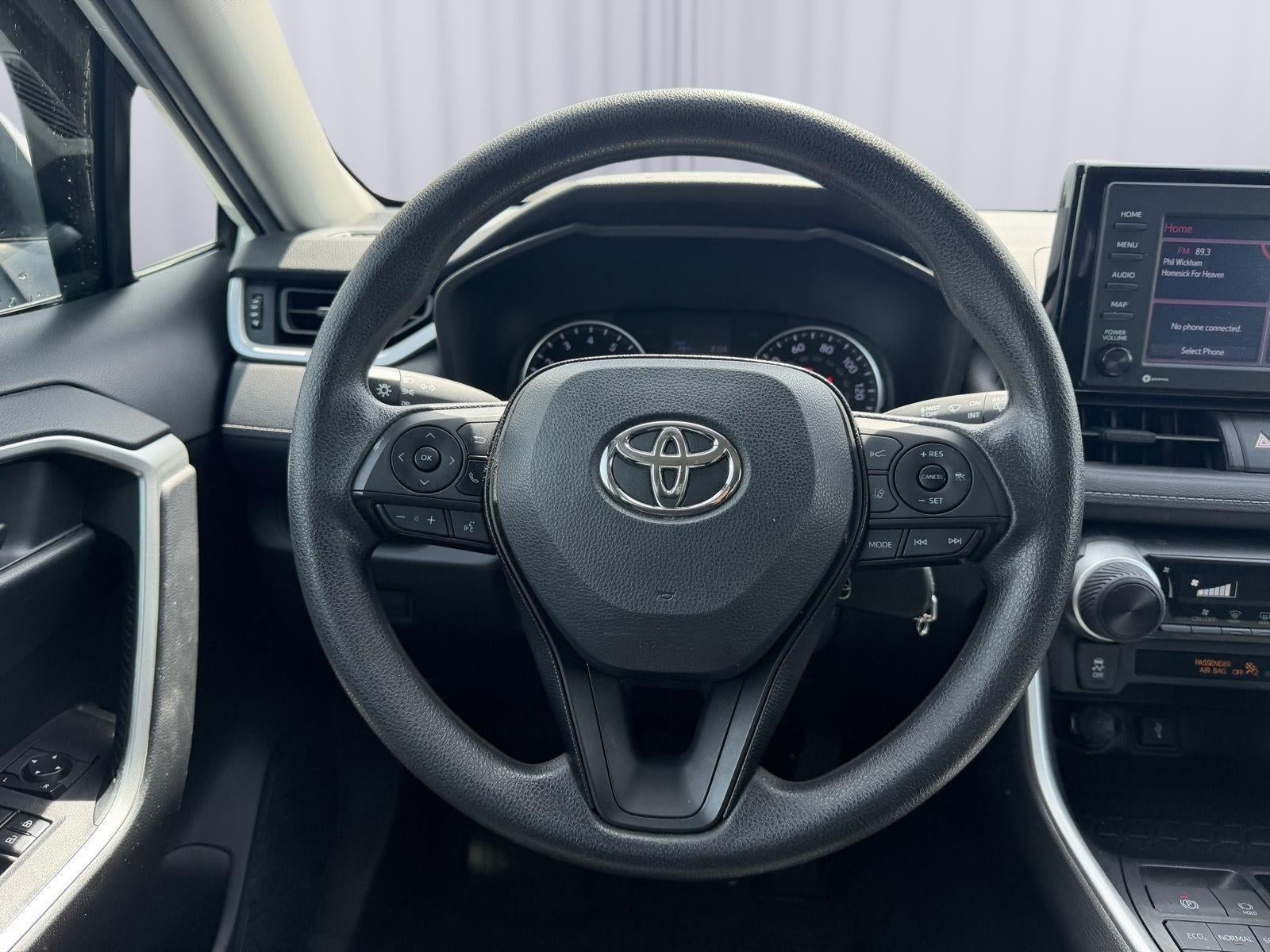 2020 Toyota RAV4 LE