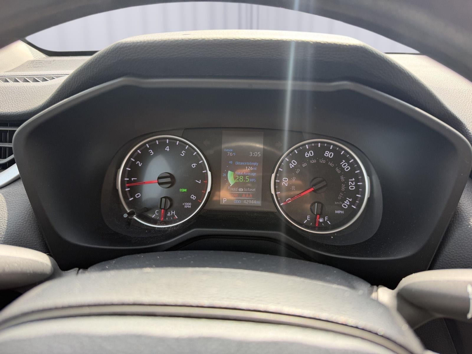 2020 Toyota RAV4 LE