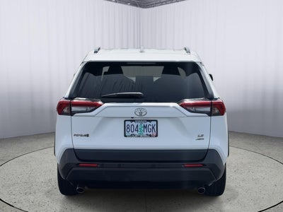 2020 Toyota RAV4 LE