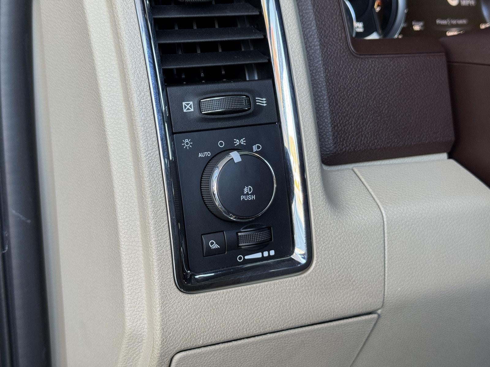 2016 RAM 3500 Laramie