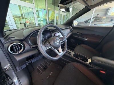 2022 Nissan Kicks SR