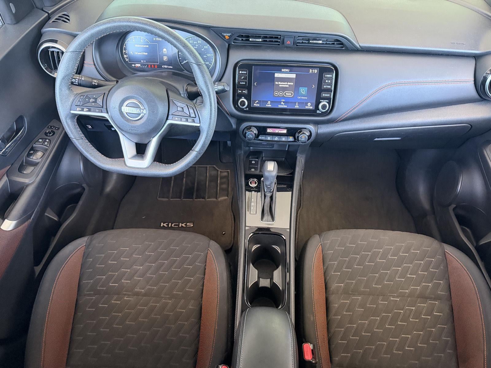 2022 Nissan Kicks SR