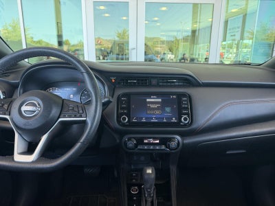 2022 Nissan Kicks SR