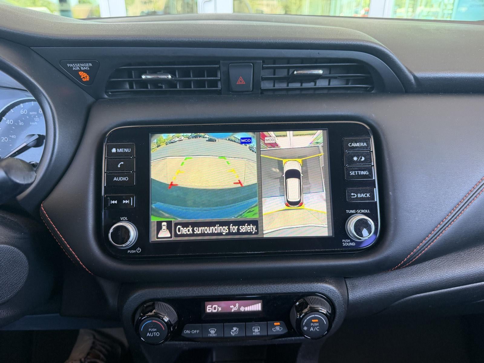 2022 Nissan Kicks SR