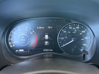 2022 Nissan Kicks SR