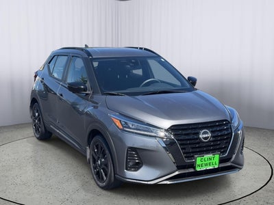 2022 Nissan Kicks SR