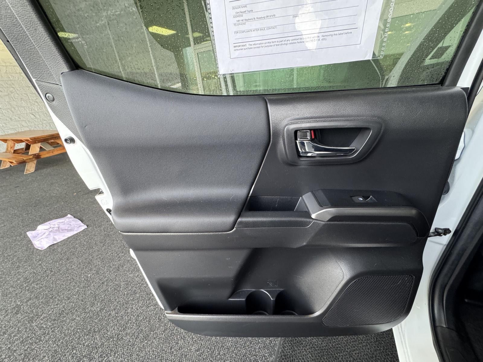 2022 Toyota Tacoma 4WD SR