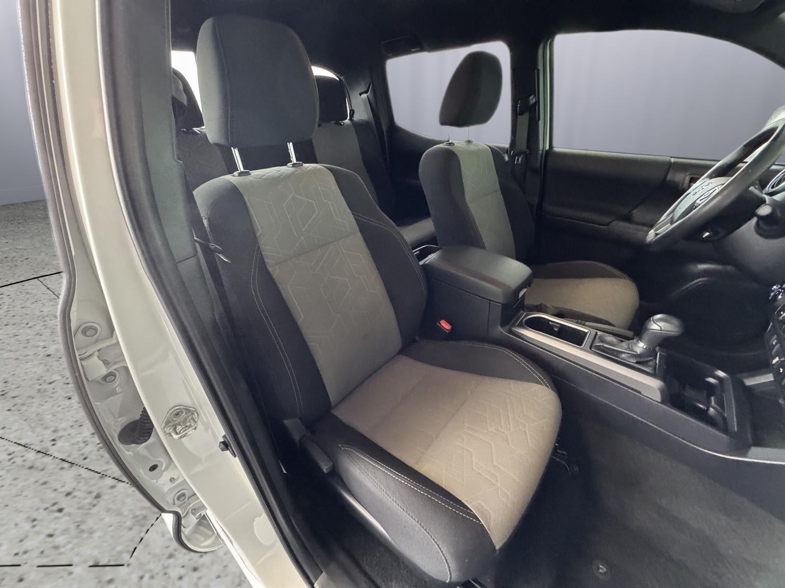 2022 Toyota Tacoma 4WD SR