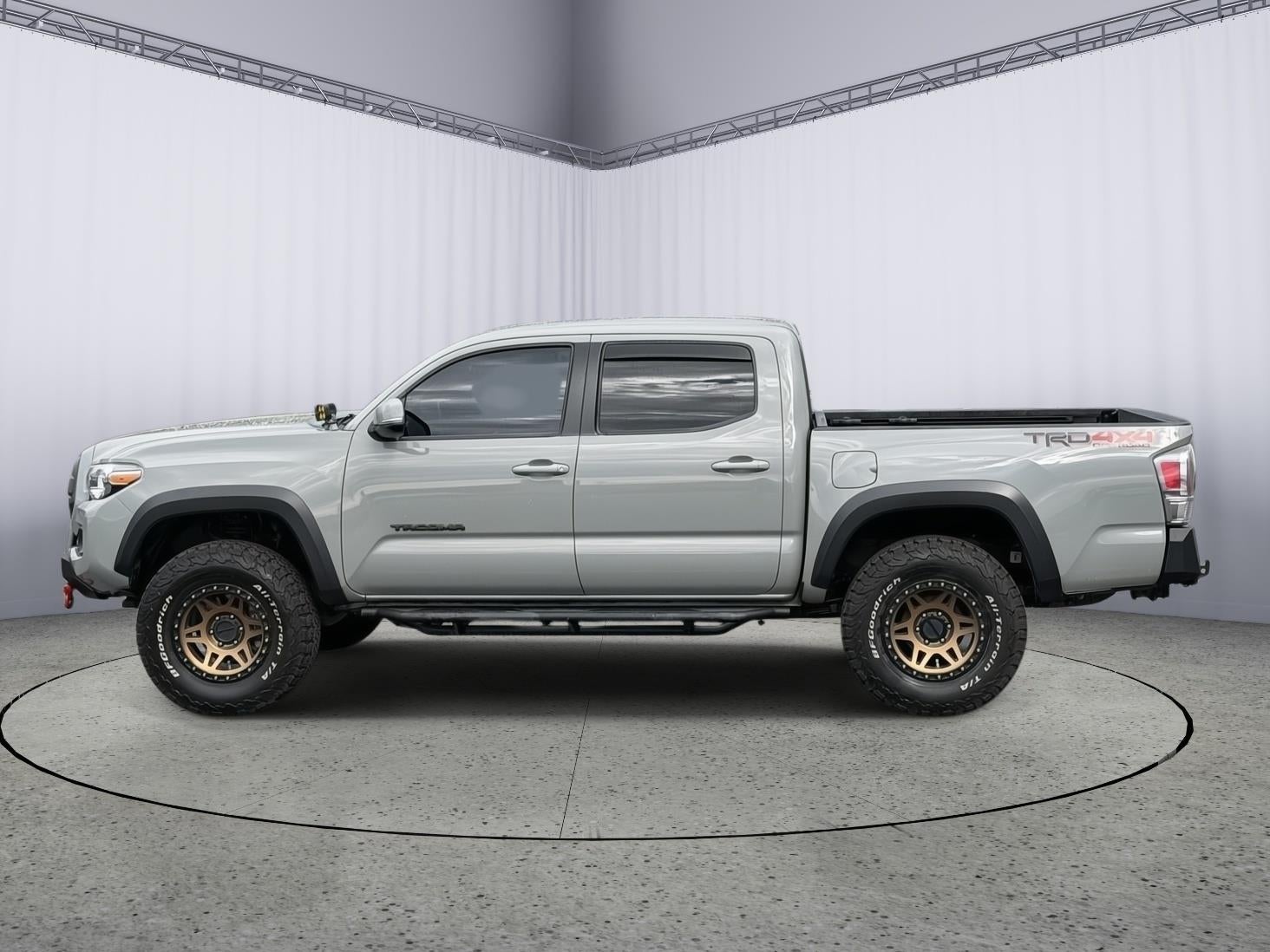 2022 Toyota Tacoma 4WD SR