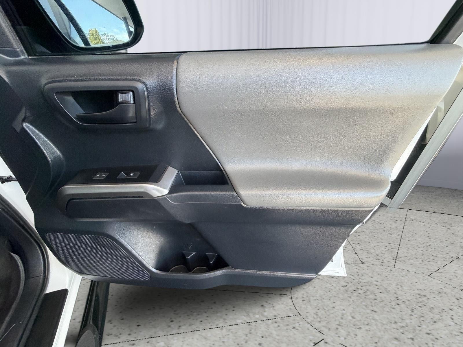 2017 Toyota Tacoma SR5