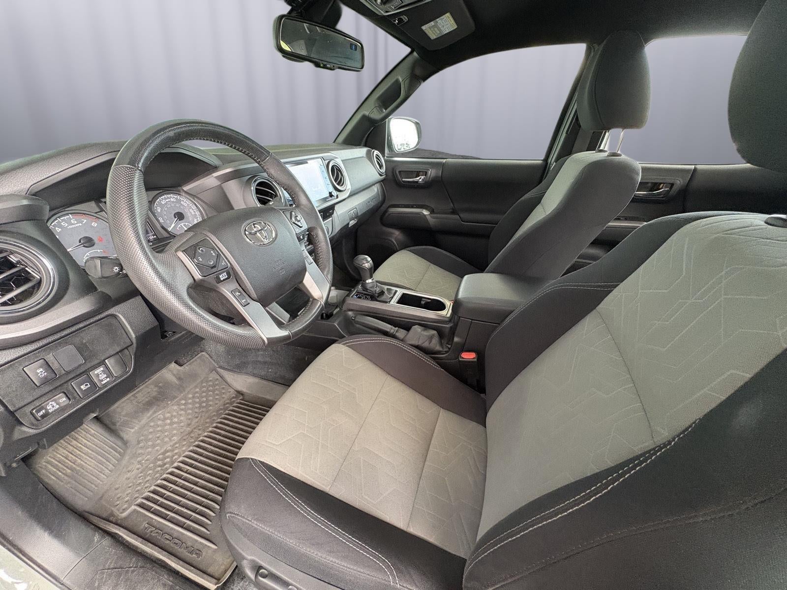 2022 Toyota Tacoma 4WD SR
