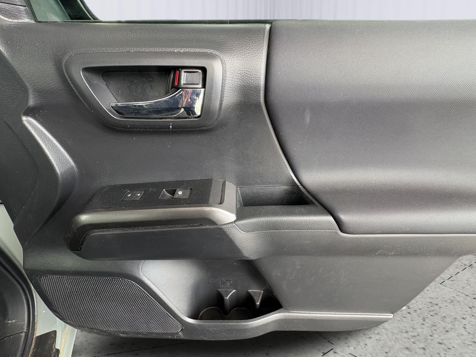 2022 Toyota Tacoma 4WD SR