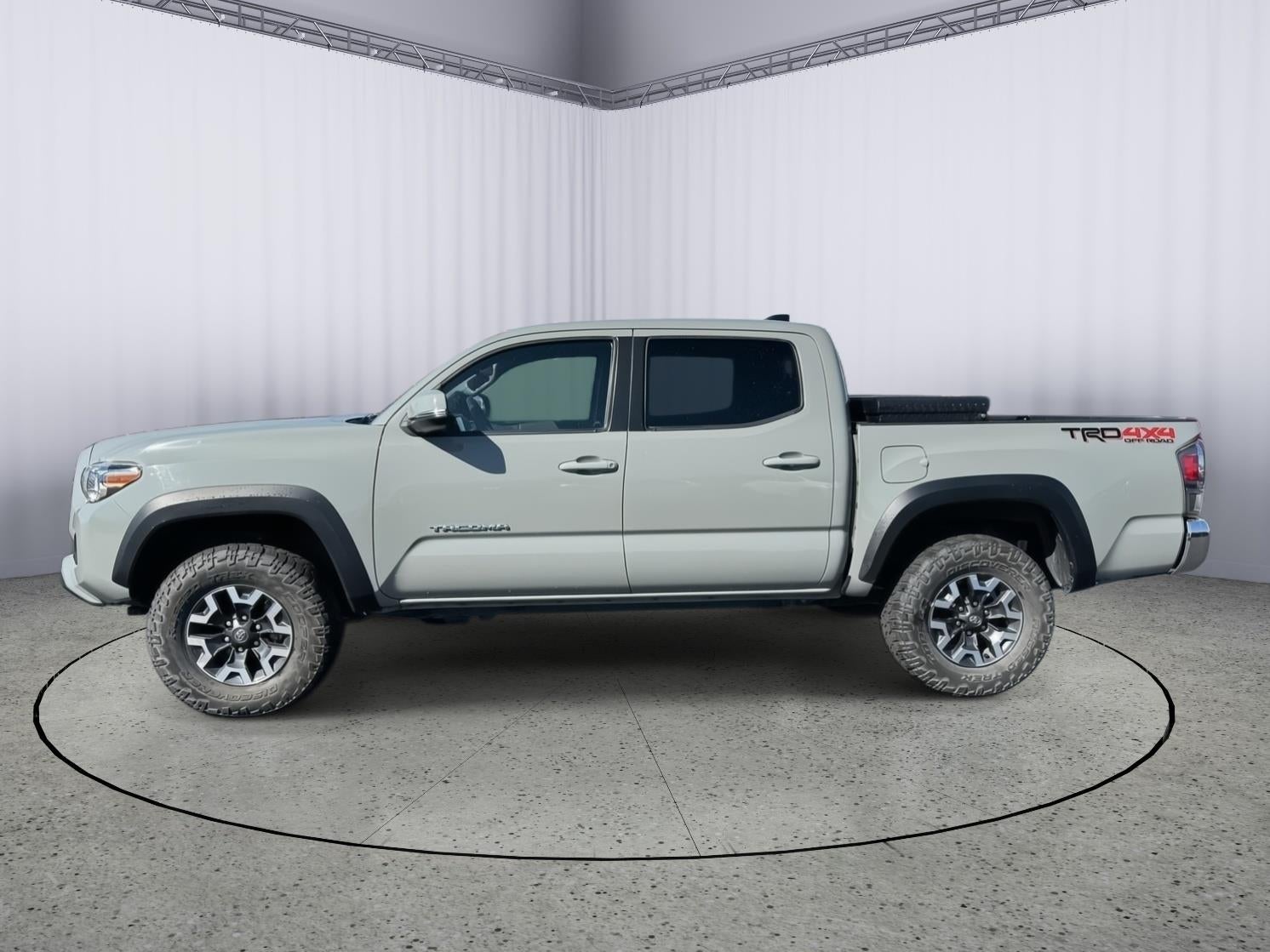 2022 Toyota Tacoma 4WD SR