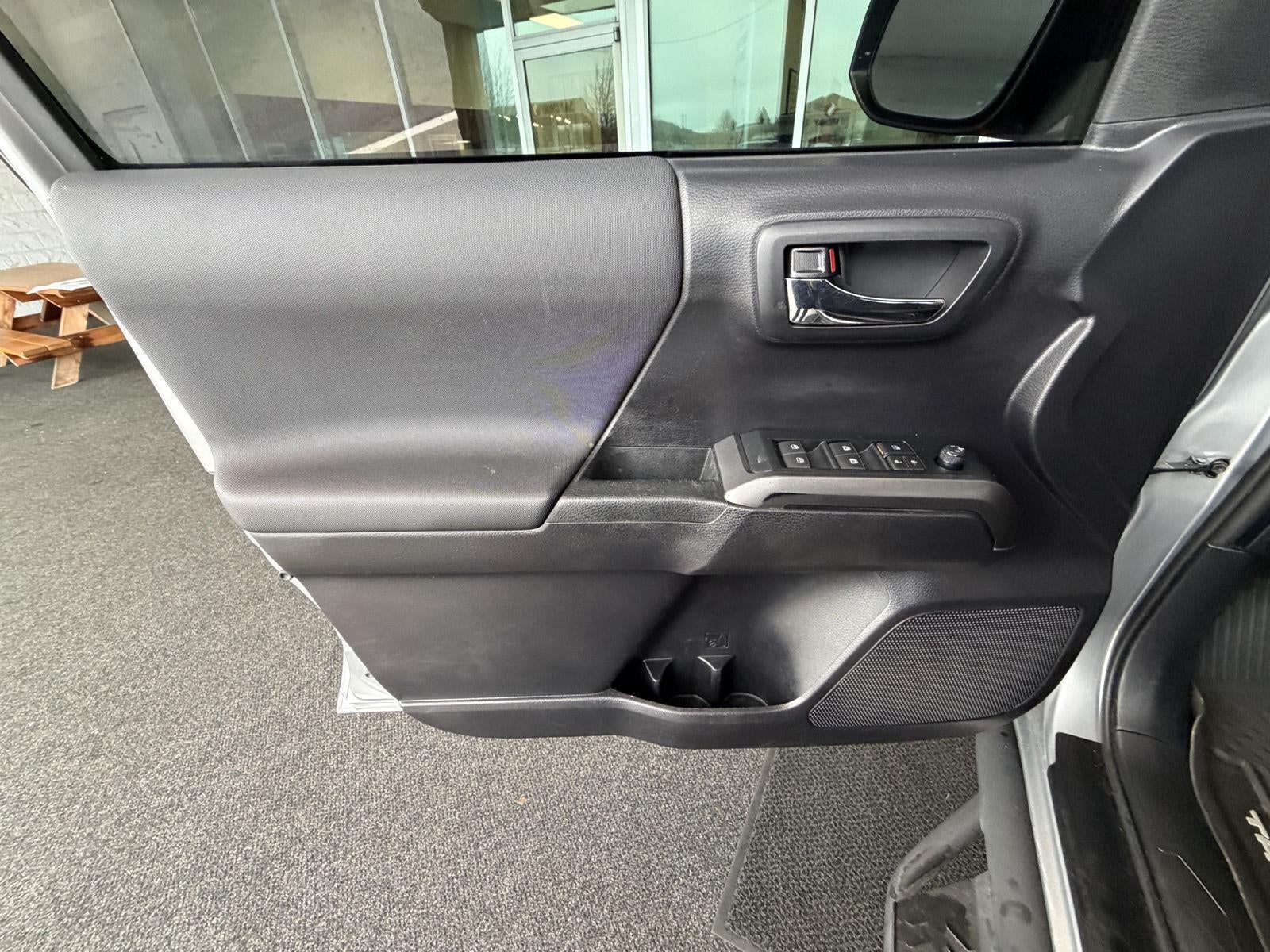 2020 Toyota Tacoma 4WD SR5