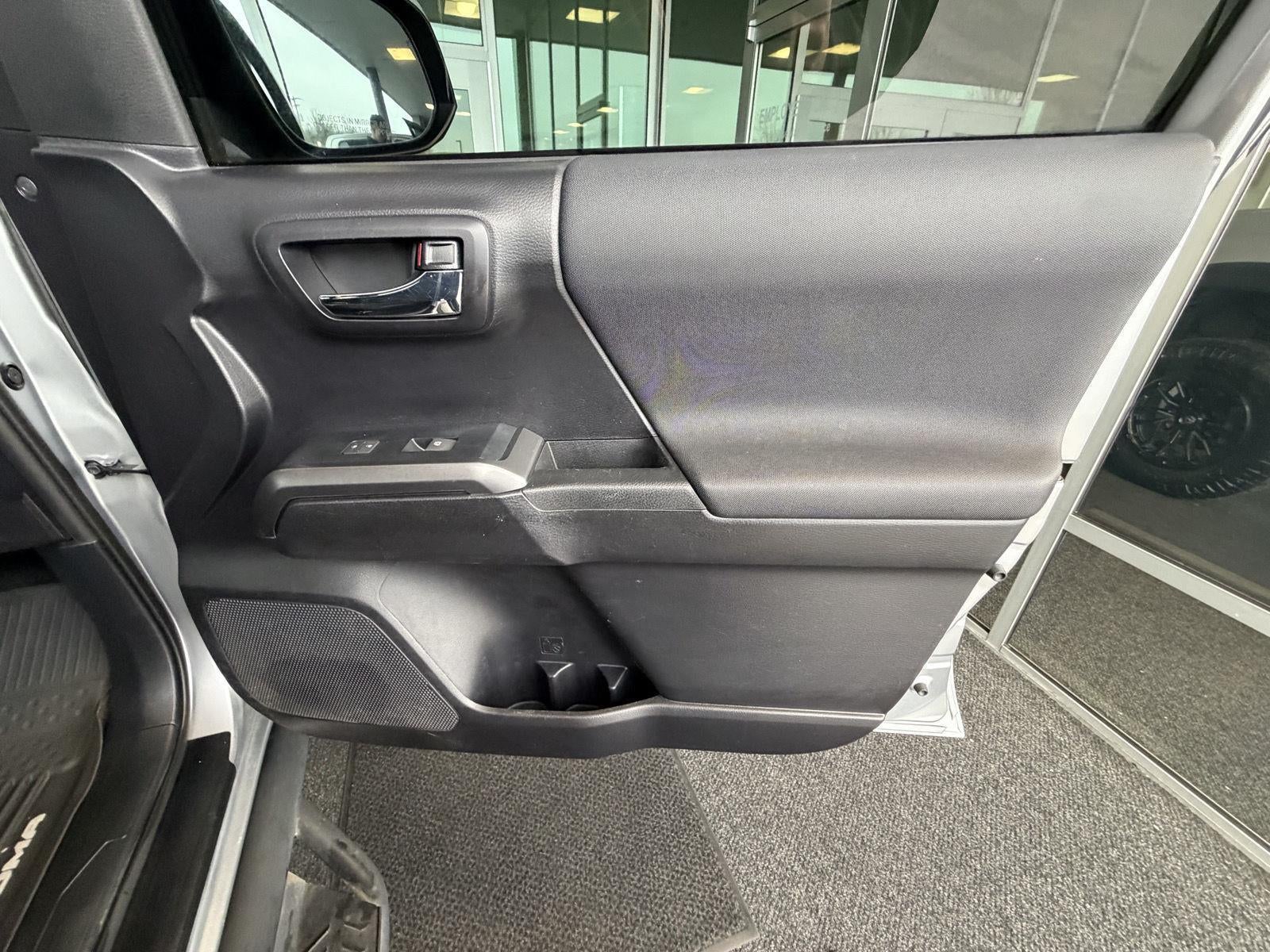 2020 Toyota Tacoma 4WD SR5