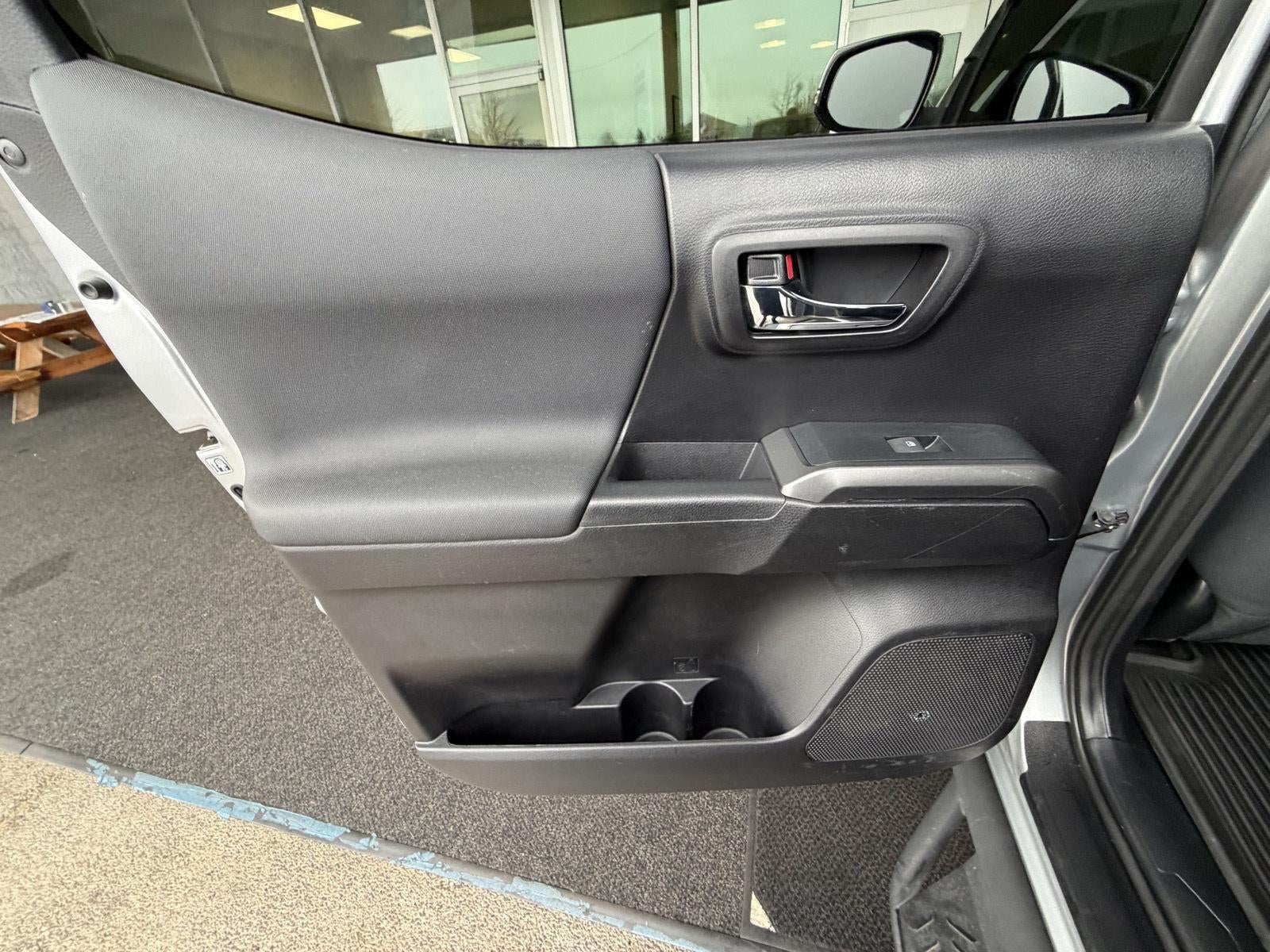 2020 Toyota Tacoma 4WD SR5