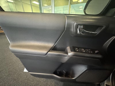 2023 Toyota Tacoma 4WD SR5