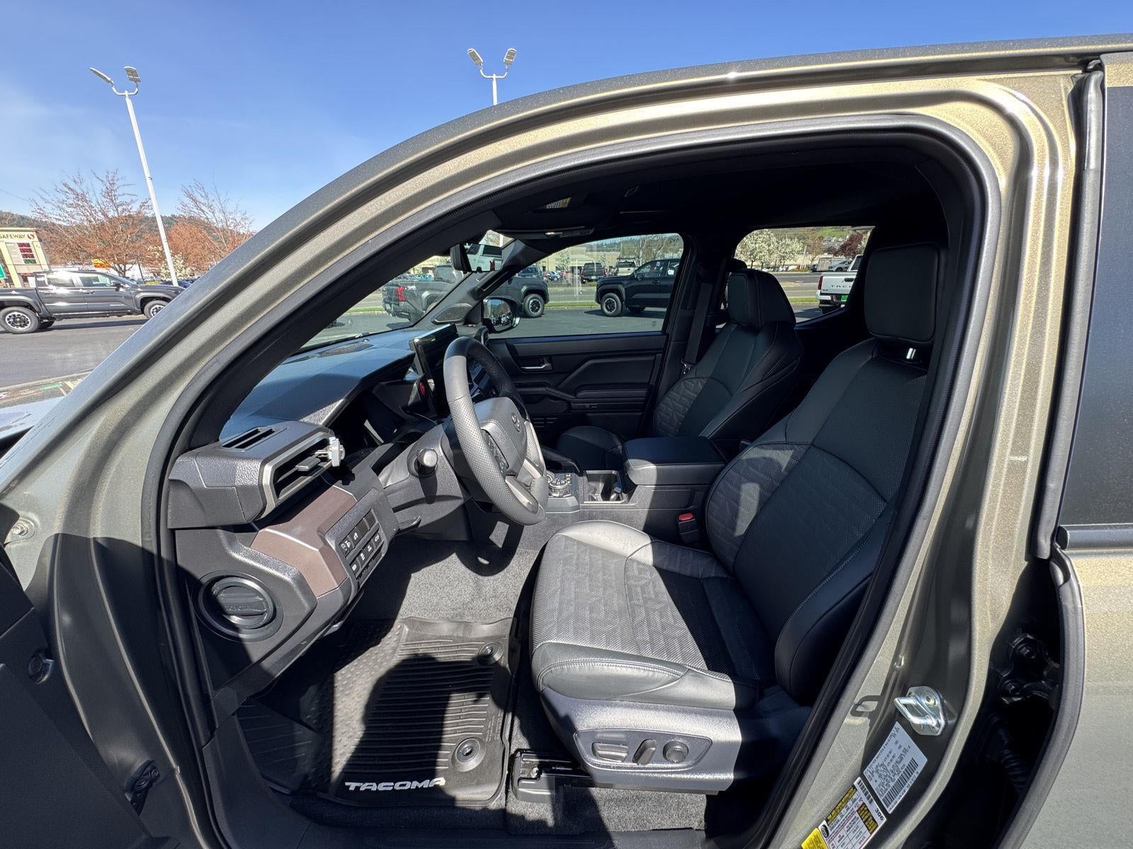 2024 Toyota Tacoma 4WD SR5