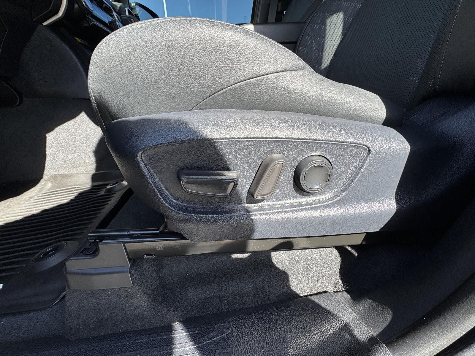 2024 Toyota Tacoma 4WD SR5
