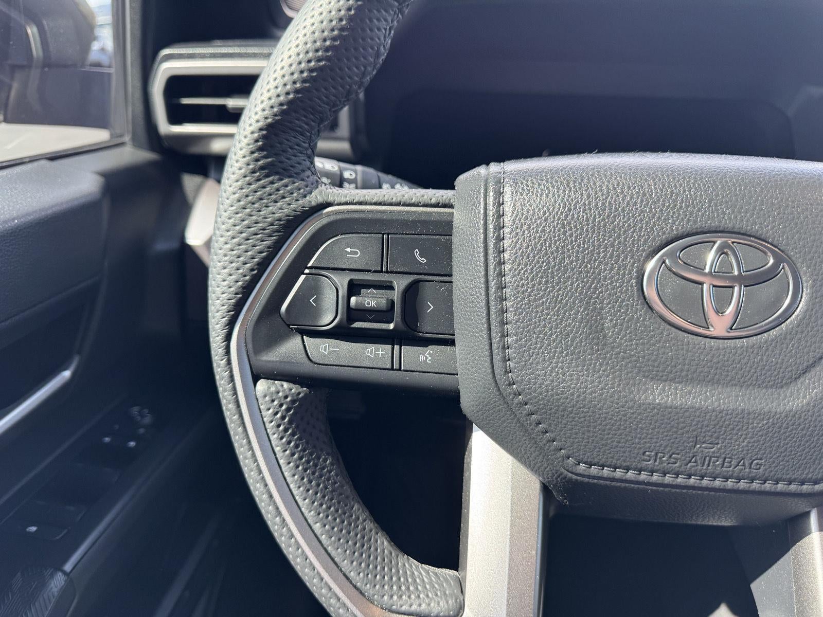 2024 Toyota Tacoma 4WD SR5