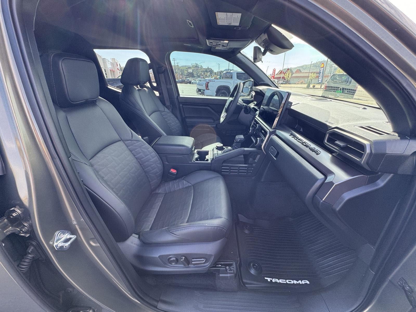2024 Toyota Tacoma 4WD SR5