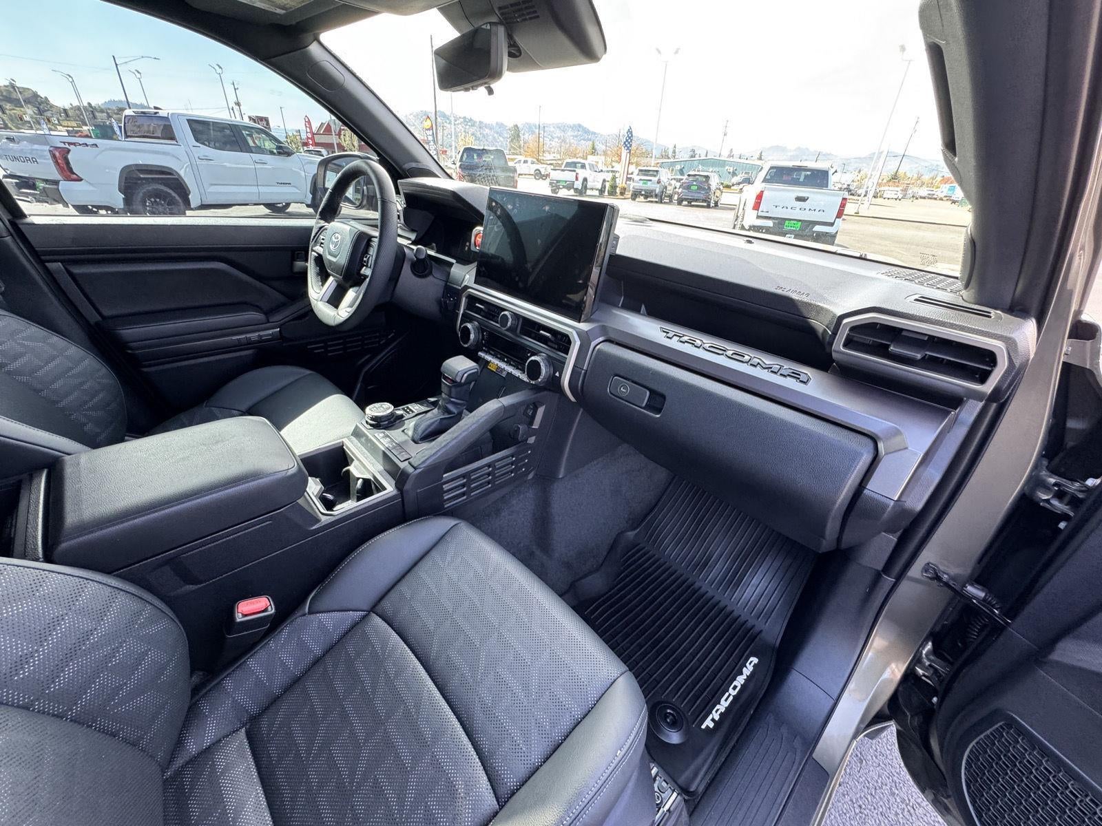 2024 Toyota Tacoma 4WD SR5
