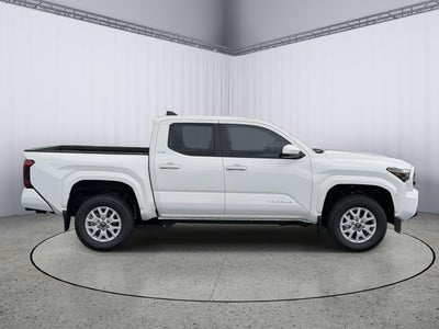 2026 Toyota Tacoma 4WD SR5