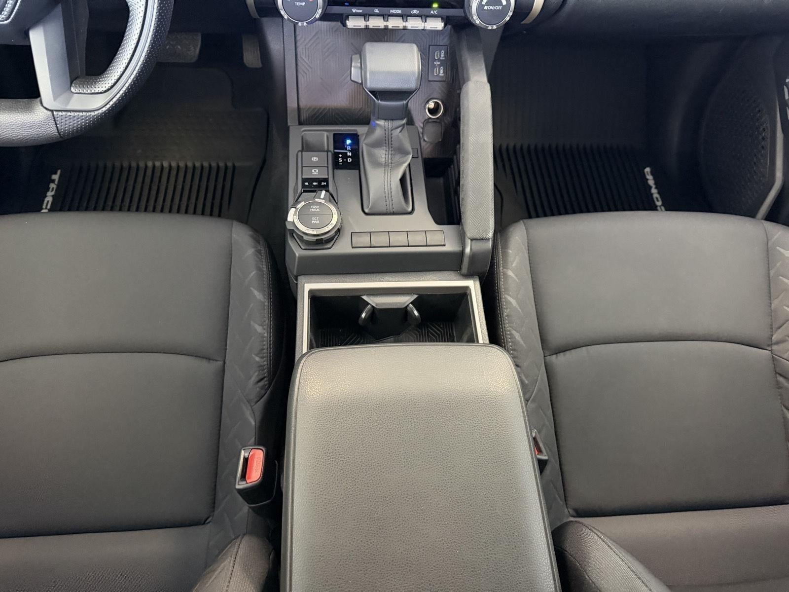2026 Toyota Tacoma 4WD SR5